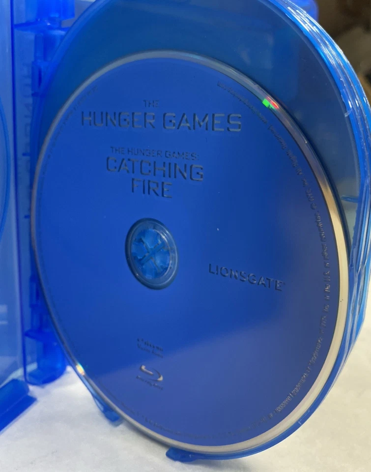 THE HUNGER GAMES 5 Film Collection Blu-Ray+DVD+Digital Set - Image 4 of 4