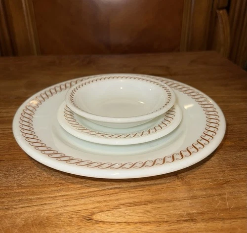 3pc Vintage Pyrex Glass Tableware Set by Corning Regency S Scroll EUC! Service 1