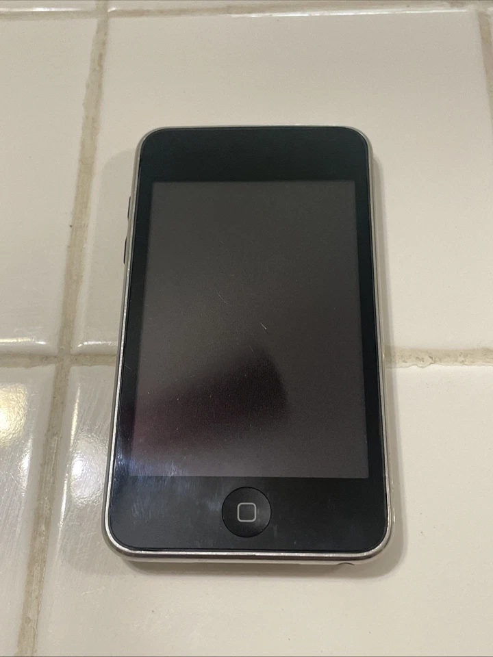 Apple iPod Touch 2nd Generation 8 GB MP3 Player A1288 Black Tested Working - Image 2 of 4