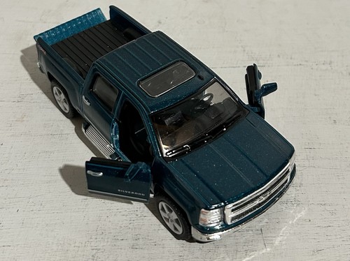 Kinsmart 2014 Chevy Silverado Crew Cab Pull Back Green 1:46 Diecaat - Picture 3 of 4