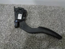 2005-2006 USED Dodge Charger/Magnum/Chrysler 300 Accelerator Pedal 04861681AA