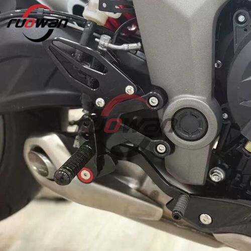 Motorcycle CNC Adjustable Rearset Footrests Foot Pegs Pedal For Daytona 660 Red - Bild 5 von 8