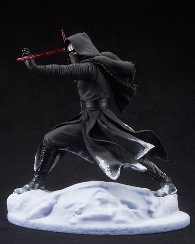 Estatua PVC Kotobukiya Star Wars Kylo Ren ARTFX escala 1:7 - Imagen 3 de 11
