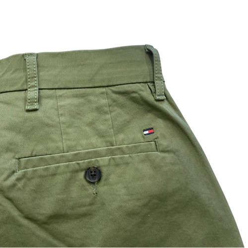 Tommy Hilfiger Men's 9" Regular Fit Elastic Waist Solid Comfort Stretch Shorts - Picture 76 of 76