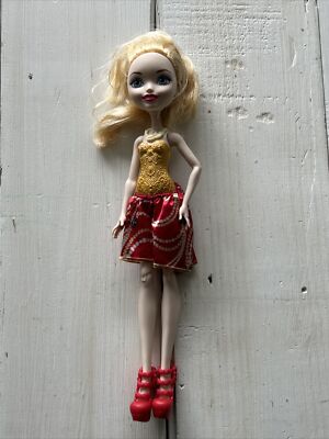 Ever After High Apple White Doll Daughter of Snow White 2015 Mattel 