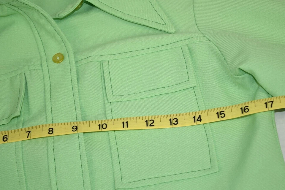 Vintage Top Mod Leisure Shirt Size S/M 60s 70s Lime Mint 2 Flap Pocket Polyester - Image 4 of 4