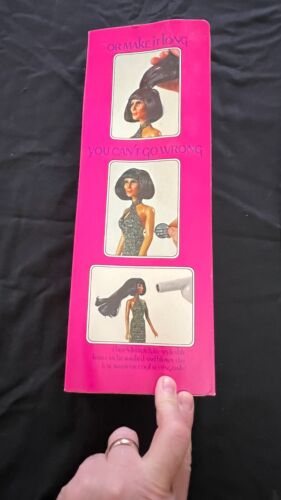 Vintage 1976 Mego Cher wachsende Haare Puppe Schlüssel Ständer & Box NEU - Bild 2 von 7