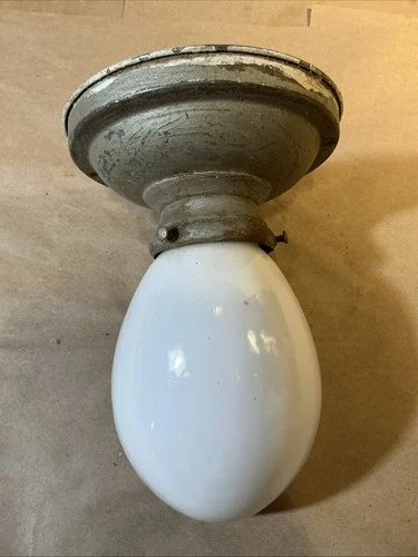 Vintage Unusual Milk Glass Desk Lamp/Light Shade With Aluminum Base INV-B5K07