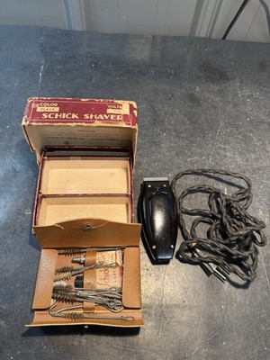 Vintage Schick Model S Electric Dry Shaver w/ Box Lube Kit & Cord