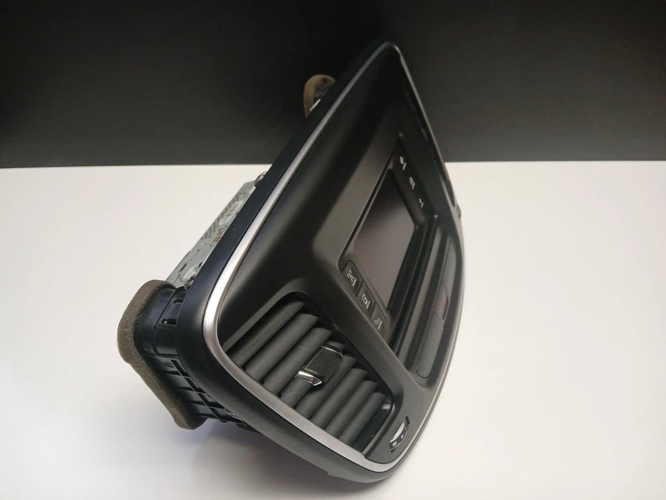 2015-2017 Chrysler 200 Navigation Screen Infotainment Screen Touchscreen OEM - Image 4 of 4