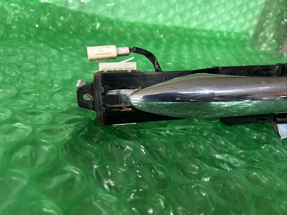 Manija de puerta lateral derecha para pasajero delantero Infiniti M37 M56 Q70 2011-2015 OEM Foto 2 de 4