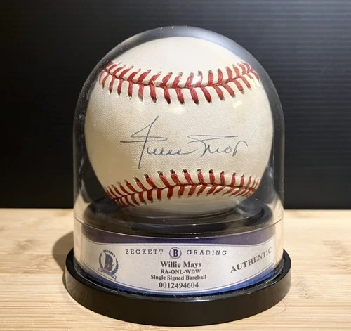 Willie Mays Signed Autographed ONL (White) Baseball HOF Beckett BAS Encapsulated
