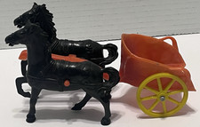 Thomas Toy Chariot Roman s/2 Horses Toy Soldier Vintage 1950'S Red/Black