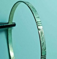 BEAUTIFUL POST MEDIEVAL ANCIENT SILVER BRACELET BANGLE ENGRAVED DESIGN