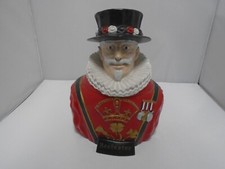 Vintage BEEFEATER GIN English Yeoman Kunststo...