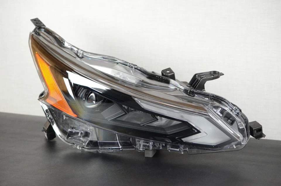 ¡Perfecto! ¡Genuino! Faro LED pasajero derecho Nissan Altima 2023-2025 OEM Foto 2 de 4