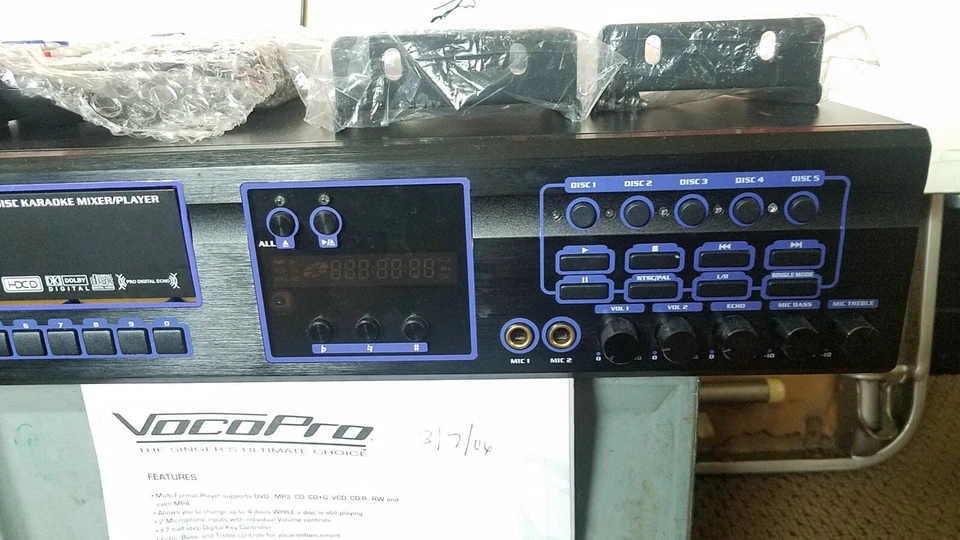 VocoPro DVG-555K  5 Disc DVD/CDG/VCD/MP3/MP4/Photo CD Karaoke Changer - Image 3 of 4