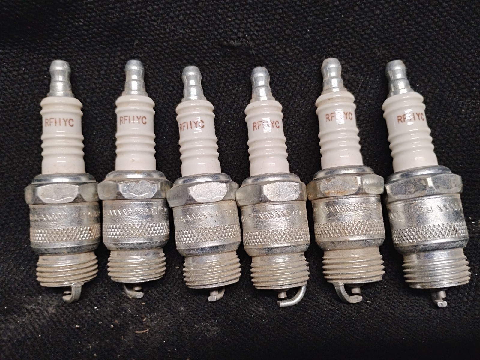 Champion RF11YC Spark Plugs lot of 6 NOS