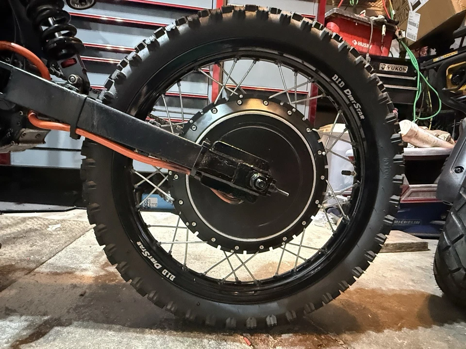 Bombardero sigiloso B52 genuino, no un clon de China actualizado a 30kw 56kw pico extremo Foto 3 de 4