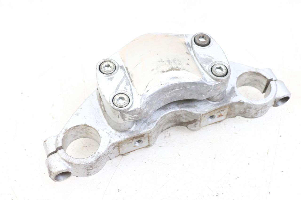 UPPER FORK YOKE - HYOSUNG GF 125 (2001 - 2005)