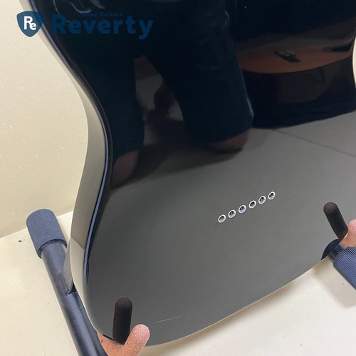 Squier Chitarra Elettrica Avril Lavigne Signature Telecaster Nera con Intarsio Stella - Foto 13 di 18