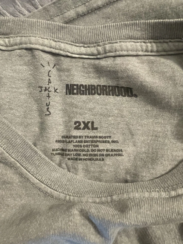 Camiseta Travis Scott Cactus Jack X Neighborhood Carousel 2X Gris Foto 3 de 3
