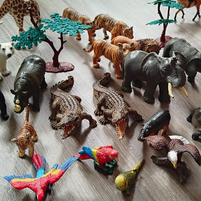 Schleich Tierfiguren Konvolut   Spielfiguren Set mit Wildtieren & Pferden