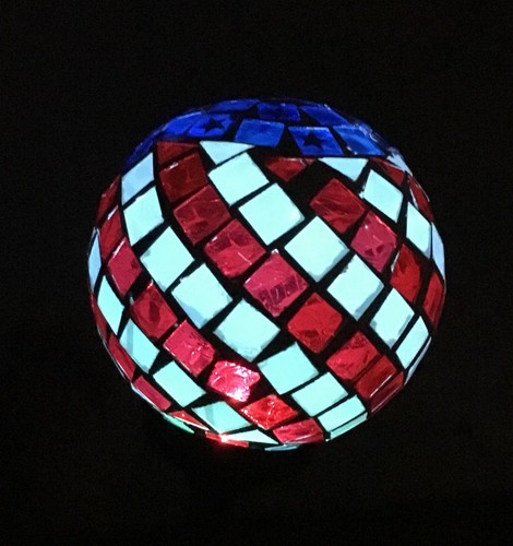 Solar USA Flag Glass Ball Garden Stake Color Change LED Light Outdoor Path Decor - Picture 6 of 12