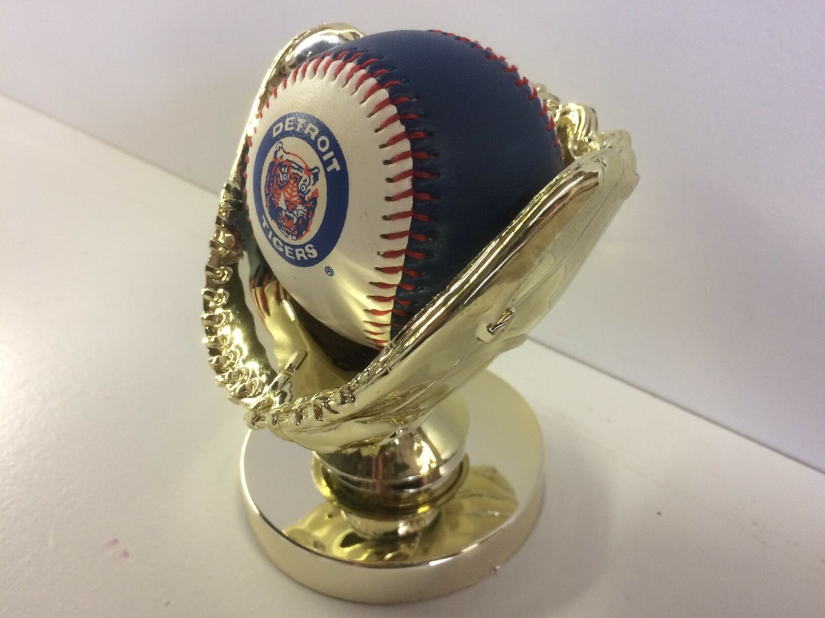 Golden Baseball Glove With Gold Ball Riser | eBay