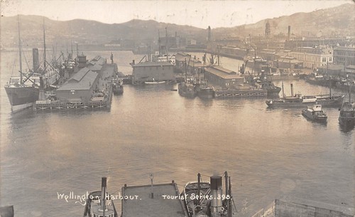 POSTCARD NEW ZEALAND WELLINGTON HARBOUR BIRDS EYE VIEW