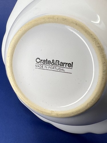 1 Crate and Barrel Savannah Cereal Bowl White Stoneware Portugal 7' Ruffled Edge - Picture 17 of 21