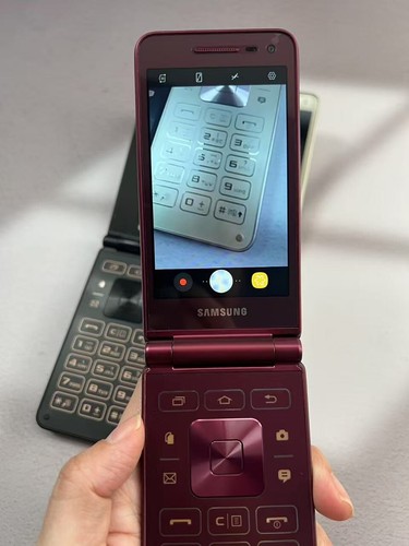 Samsung Galaxy folder 2 G1650/G160N 2+16GB dual SIM 4G global smart phone - Picture 9 of 16