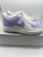 Nike Air Force 1 GS bianche lilla viola giovani 7 anni donna 8,5 nuove con scatola