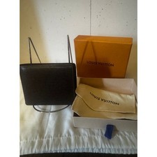 Louis Vuitton Men's Taiga Wallet /brown