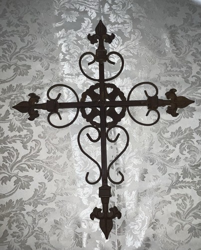 VTG 23” ORNATE CAST IRON CROSS FLEUR DE LIS GARDEN CEMETERY GOTHIC WALL DECOR - Picture 10 of 13