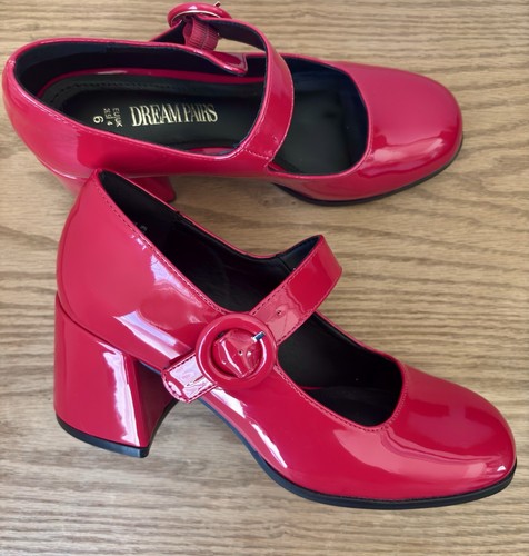 Mary Jane Pumps. Bright Red Size 6. Chunky Heels. - Picture 4 of 5