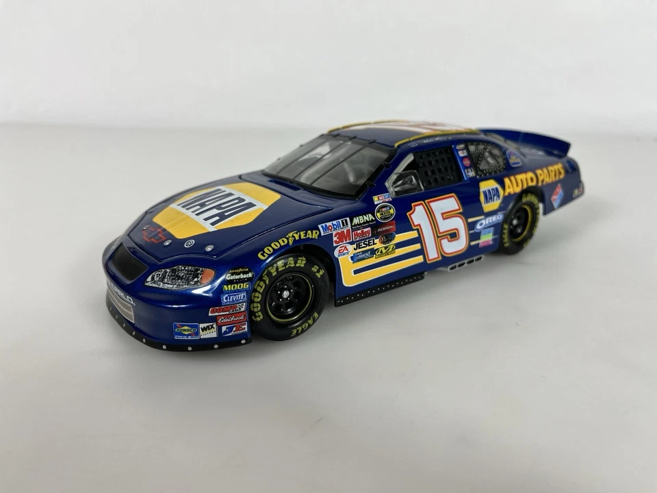 NASCAR Майкл Уолтрип No 15 NAPA День отца 2004 Монте-Карло No 106981 - Изображение 3 из 4