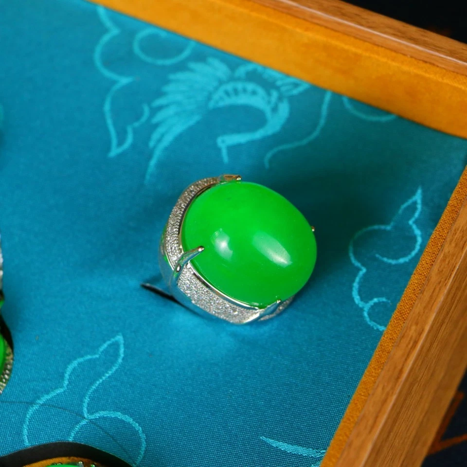 Luxury Jadeite Diamond Suite in Wood Box Chinese Antique Collection Gift - Image 3 of 4