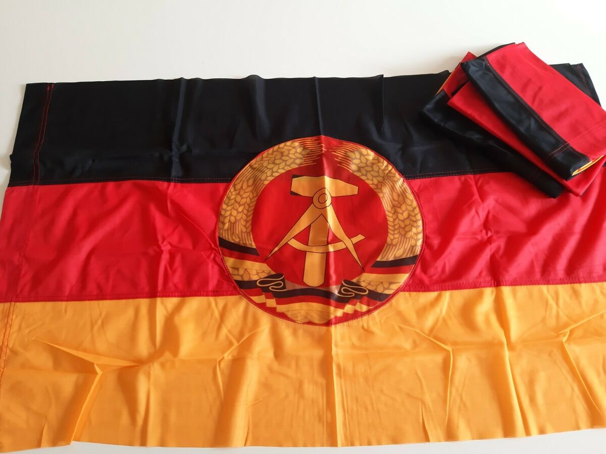 【中古】 Flag Flag Lot 492: 42 Star Guidon Cavalry Flag | Case Auctions