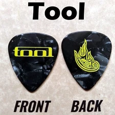 1 (one) Tool signature guitar pick (BG-P17)