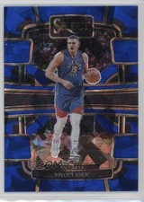 2023-24 Panini Select Concourse Blue Cracked Ice Prizm Nikola Jokic #32 1oq0