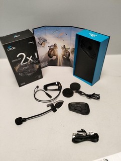 CARDO Motorcycle Intercom Kit Bluetooth Freecom 2X Solo 1 Stück