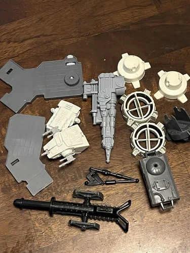 1980s  Kenner Star Wars Parts Lot Tri-Pod Laser Cannon Y Wing Thruster Caps