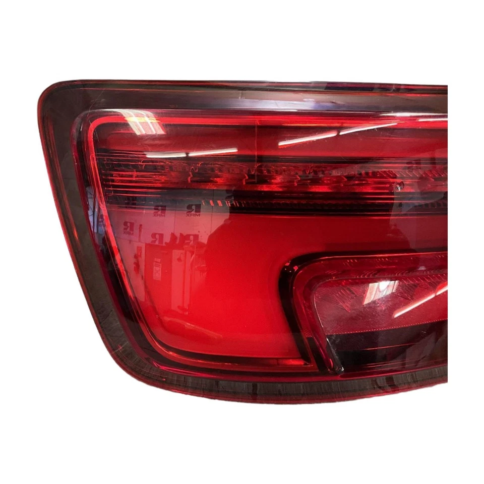 2019-2020 Audi A3 Left Taillight Quarter Mounted w/Dynamic Signals Factory OEM Foto 2 de 4