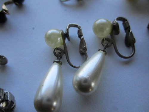 VINTAGE MODERN EARRINGS JEWELRY COLLECTION LOT HOOP DANGLE CLIP ON RHINESTONE - Picture 23 of 24