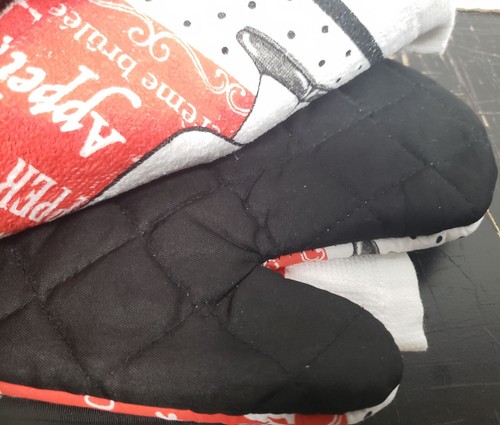 7pc Set: 2 POT HOLDERS, 2 TOWELS,2 DISHCLOTHS & 1 OVEN MITT , FAT CHEF ON RED,BH - Picture 9 of 9