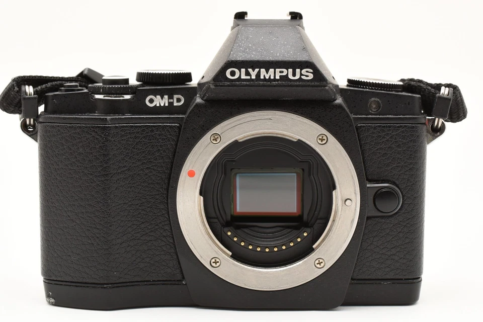 OLYMPUS OM-D E-M5 16.1MP Mirrorless Digital Camera Body Black From JAPAN - Image 3 of 4