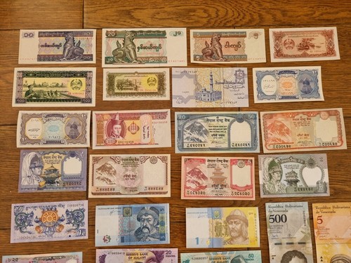 Banknote Collection of 28 Worldwide Uncirculated Genuine Paper Money Notes - Picture 3 of 10