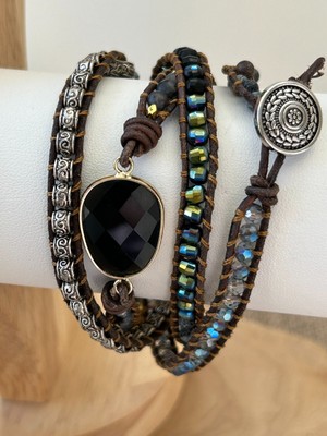 Schönes langes Perlen Wickelarmband Edelstein & silberfarbene Perlen Boho Festival