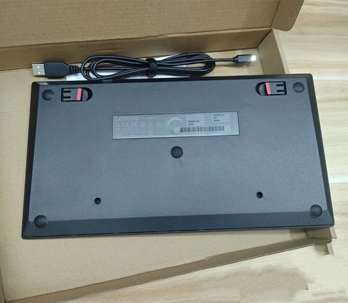 Original Lenovo Thinkpad KU-1255 USB Wired Keyboard W/TrackPoint 0B47190 - US - Picture 4 of 10